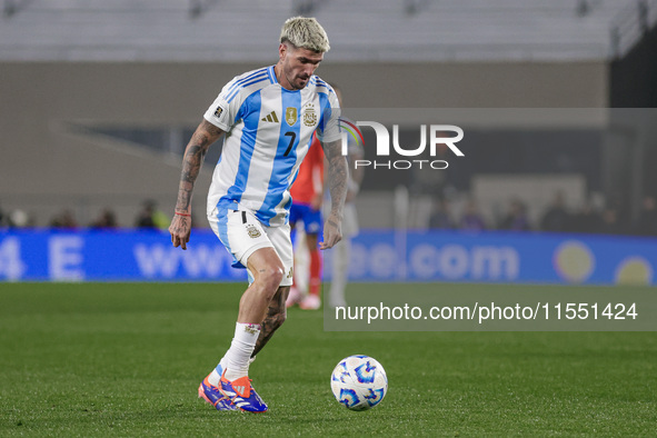 Rodrigo de Paul of Argentina is in action during the FIFA World Cup 2026 Qualifier match between Argentina and Chile at Estadio Mas Monument...