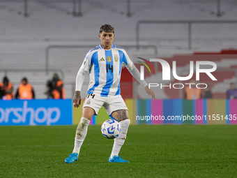 Enzo Fernandez of Argentina is in action during the FIFA World Cup 2026 Qualifier match between Argentina and Chile at Estadio Mas Monumenta...