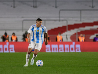 Nahuel Molina of Argentina is in action during the FIFA World Cup 2026 Qualifier match between Argentina and Chile at Estadio Mas Monumental...