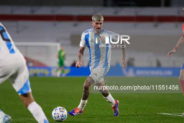 Rodrigo de Paul of Argentina is in action during the FIFA World Cup 2026 Qualifier match between Argentina and Chile at Estadio Mas Monument...