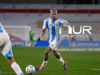 Rodrigo de Paul of Argentina is in action during the FIFA World Cup 2026 Qualifier match between Argentina and Chile at Estadio Mas Monument...