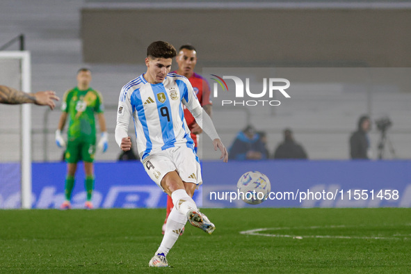 Julian Alvarez of Argentina is in action during the FIFA World Cup 2026 Qualifier match between Argentina and Chile at Estadio Mas Monumenta...