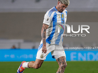 Rodrigo de Paul of Argentina is in action during the FIFA World Cup 2026 Qualifier match between Argentina and Chile at Estadio Mas Monument...