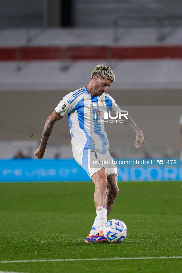 Rodrigo de Paul of Argentina is in action during the FIFA World Cup 2026 Qualifier match between Argentina and Chile at Estadio Mas Monument...