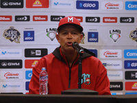 Lorenzo Bundy, manager of Diablos Rojos, speaks during a press conference before the match between Sultanes de Monterrey and Diablos Rojos d...