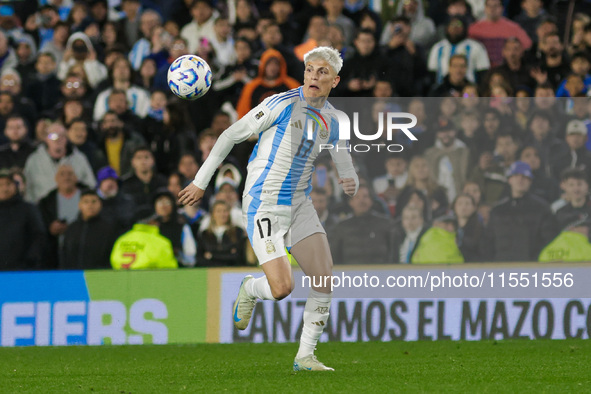 Alejandro Garnacho of Argentina is in action during the FIFA World Cup 2026 Qualifier match between Argentina and Chile at Estadio Mas Monum...