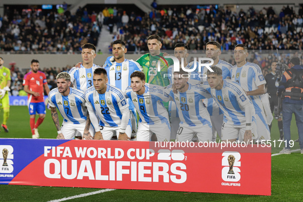 Argentina players pose for the team photo before the FIFA World Cup 2026 Qualifier between Argentina and Chile at Estadio Mas Monumental Ant...