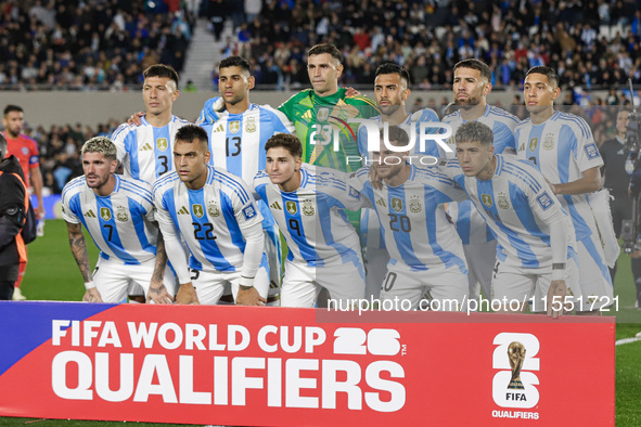 Argentina players pose for the team photo before the FIFA World Cup 2026 Qualifier between Argentina and Chile at Estadio Mas Monumental Ant...