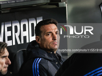 Lionel Scaloni, Coach of Argentina, looks on before the FIFA World Cup 2026 Qualifier match between Argentina and Chile at Estadio Mas Monum...