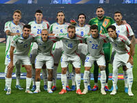 Italy players pose for a team photo during the UEFA National League Matchday 1 match between France and Italy at the Parc des Princes Stadiu...