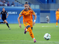 Athenea del Castillo plays during the match between RCD Espanyol Women and Real Madrid CF Women, corresponding to week 1 of the Liga F, at t...