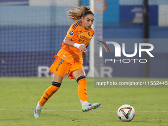 Olga Carmona plays during the match between RCD Espanyol Women and Real Madrid CF Women, corresponding to week 1 of the Liga F, at the Dani...