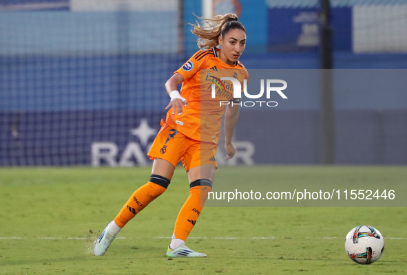 Olga Carmona plays during the match between RCD Espanyol Women and Real Madrid CF Women, corresponding to week 1 of the Liga F, at the Dani...