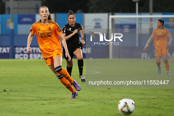 Caroline Weir plays during the match between RCD Espanyol Women and Real Madrid CF Women, corresponding to week 1 of the Liga F, at the Dani...