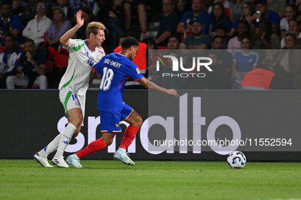 Marco Brescianini (ITA) and Warren Zaire-Emery (FRA) during the UEFA National League Matchday 1 match between France and Italy at the Parc d...