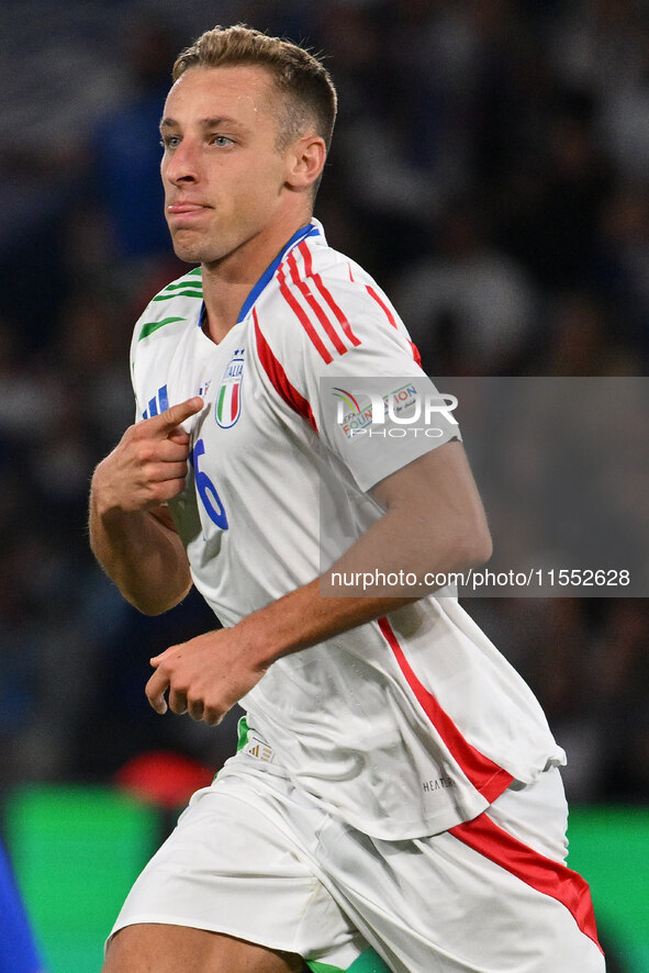 Davide Frattesi (ITA) celebrates after scoring the goal of 1-2 during the UEFA Nations League Matchday 1 match between France and Italy at t...