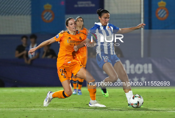 Lice Chamorro and Melanie Leupolz play during the match between RCD Espanyol Women and Real Madrid CF Women, corresponding to week 1 of the...