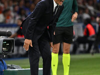 Luciano Spalletti coaches Italy during the UEFA National League Matchday 1 match between France and Italy at the Parc des Princes Stadium in...