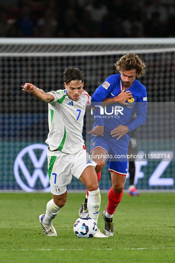 Samuele Ricci (ITA) and Antoine Griezmann (FRA) during the UEFA National League Matchday 1 match between France and Italy at the Parc des Pr...