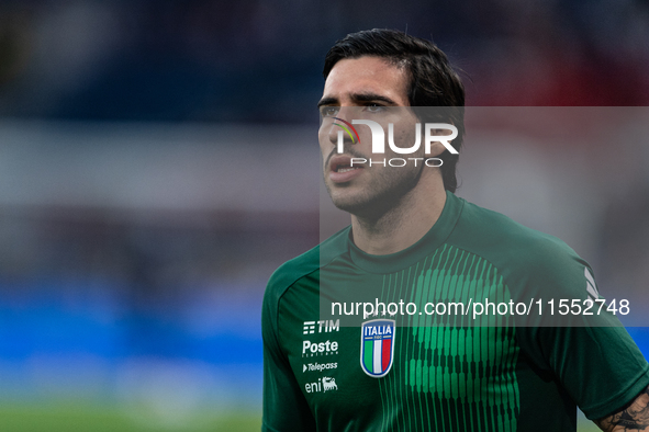 Sandro Tonali of Italy warms up before the UEFA Nations League 2024/25 League A Group A2 match between France and Italy at Parc des Princes...