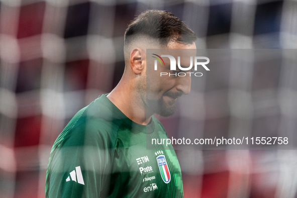 Gianluigi Donnarumma of Italy warms up before the UEFA Nations League 2024/25 League A Group A2 match between France and Italy at Parc des P...