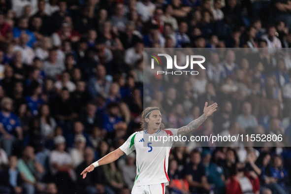 Riccardo Calafiori of Italy is in action during the UEFA Nations League 2024/25 League A Group A2 match between France and Italy at Parc des...