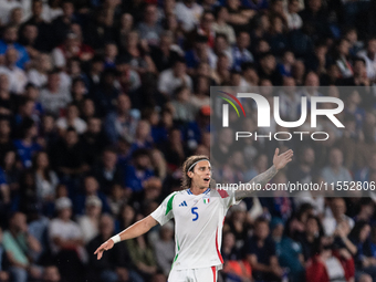 Riccardo Calafiori of Italy is in action during the UEFA Nations League 2024/25 League A Group A2 match between France and Italy at Parc des...