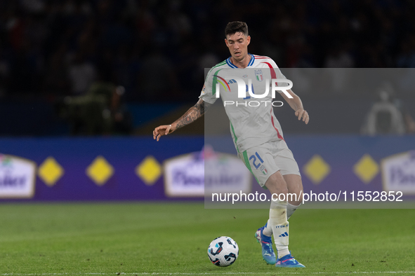 Alessandro Bastoni of Italy is in action during the UEFA Nations League 2024/25 League A Group A2 match between France and Italy at Parc des...