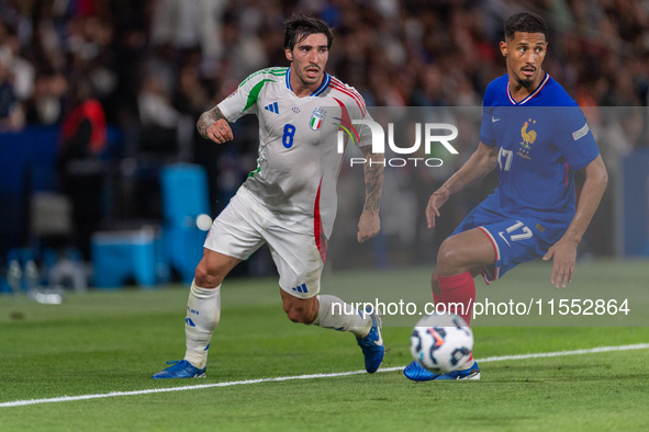 Sandro Tonali of Italy is in action during the UEFA Nations League 2024/25 League A Group A2 match between France and Italy at Parc des Prin...