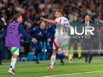 Davide Frattesi of Italy celebrates a goal during the UEFA Nations League 2024/25 League A Group A2 match between France and Italy at Parc d...