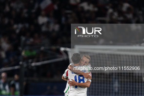 Davide Frattesi of Italy celebrates a goal with Giacomo Raspadori during the UEFA Nations League 2024/25 League A Group A2 match between Fra...