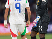 Mateo Retegui of Italy is in action during the UEFA Nations League 2024/25 League A Group A2 match between France and Italy at Parc des Prin...