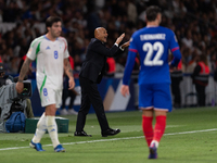 Luciano Spalletti, head coach of Italy, stands during the UEFA Nations League 2024/25 League A Group A2 match between France and Italy at Pa...