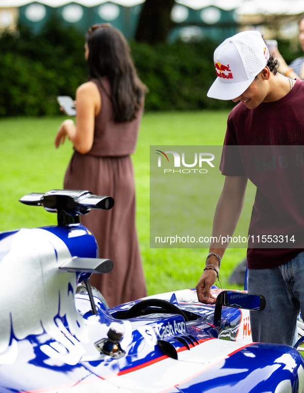 Red Bull Junior Driver Arvid Lindblad checks out the RB7 in a Visa Cash App RB livery which he will drive the next day for Red Bull's Housto...