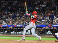 Cincinnati Reds' Elly De La Cruz #44 connects for a home run during the fourth inning of the baseball game against the New York Mets at Citi...