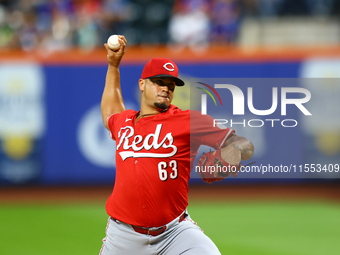 Cincinnati Reds pitcher Fernando Cruz #63 throws during the first inning of the baseball game against the New York Mets at Citi Field in Cor...