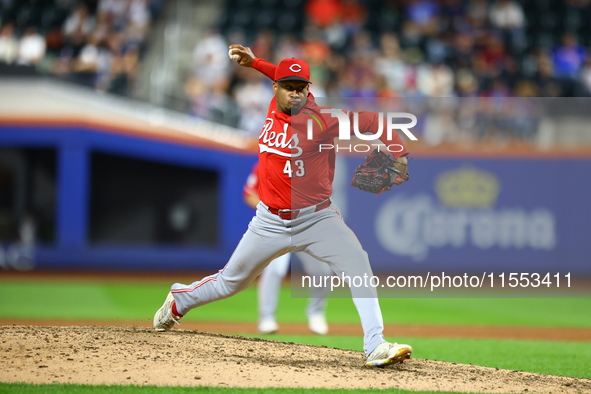 Cincinnati Reds pitcher Alexis Diaz #43 throws during the ninth inning of the baseball game against the New York Mets at Citi Field in Coron...