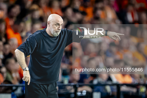 Bosnia and Herzegovina trainer Sergej Barbarez during the match between the Netherlands and Bosnia and Herzegovina at the Philips Stadium fo...