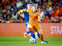 Bosnia and Herzegovina midfielder Benjamin Tahirovic and Netherlands midfielder Jerdy Schouten during the match between the Netherlands and...