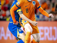 Bosnia and Herzegovina midfielder Benjamin Tahirovic and Netherlands midfielder Jerdy Schouten during the match between the Netherlands and...