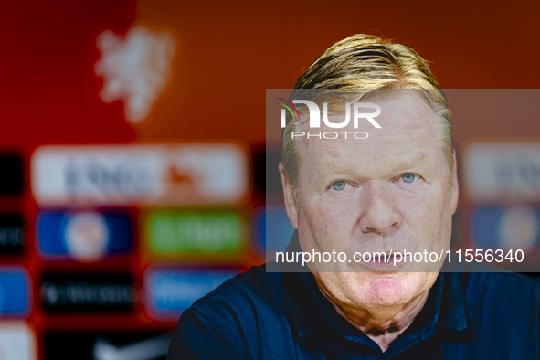 Netherlands trainer Ronald Koeman during the press conference after the match between the Netherlands and Bosnia and Herzegovina at the Phil...