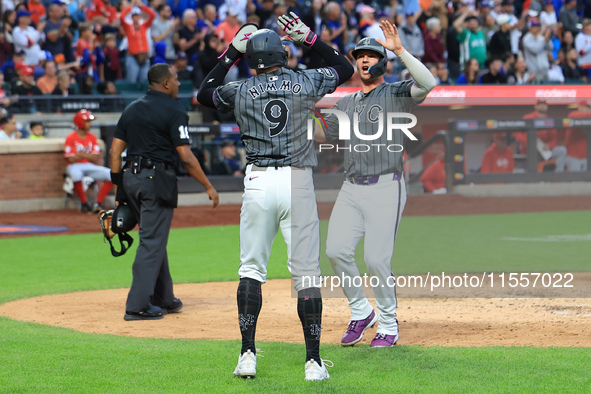 Pete Alonso #20 of the New York Mets scores during the sixth inning of the baseball game against the Cincinnati Reds at Citi Field in Corona...