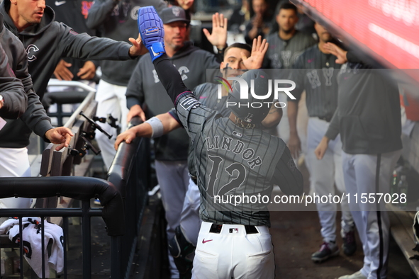 Francisco Lindor #12 of the New York Mets scores during the sixth inning of the baseball game against the Cincinnati Reds at Citi Field in C...