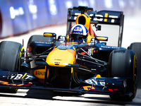 David Coulthard drives an RB8 through downtown Houston, Texas, on September 7, 2024. (