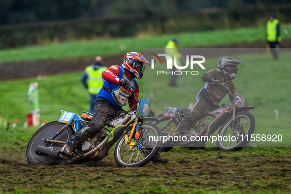 Dave Mears (19) rides outside John Shipley (29) in the 350cc Upright Class during the ACU British Upright Championships in Gawsworth, Cheshi...