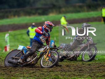 Dave Mears (19) rides outside John Shipley (29) in the 350cc Upright Class during the ACU British Upright Championships in Gawsworth, Cheshi...