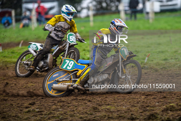 Rick Scarboro (79) leads David Knowles (501) in the 250cc Support Class during the ACU British Upright Championships in Gawsworth, Cheshire,...