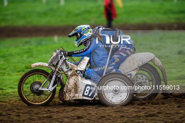 Rob Bradley and Josh Fowler (87) compete in the 1000cc Sidecar Class during the ACU British Upright Championships in Woodhouse Lance, Gawswo...