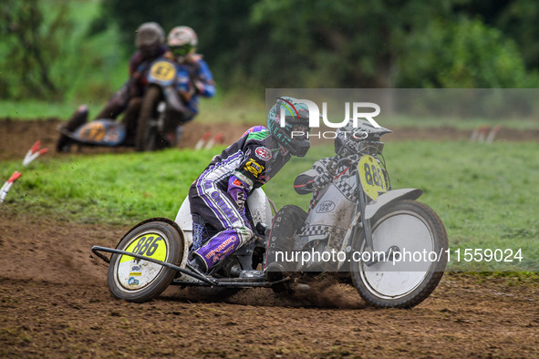 Phill Rowlands and Tom Rowlands (886) win the 500cc Sidecar Final during the ACU British Upright Championships in Gawsworth, Cheshire, on Se...