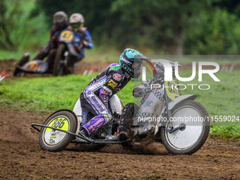 Phill Rowlands and Tom Rowlands (886) win the 500cc Sidecar Final during the ACU British Upright Championships in Gawsworth, Cheshire, on Se...